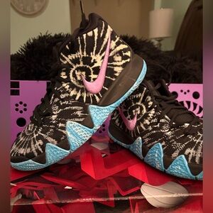 Nike Kyrie 4 All Star sz 5Y